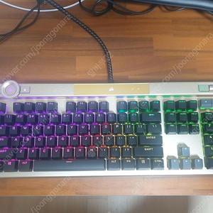 커세어 k100 RGB 미드나잇 골드