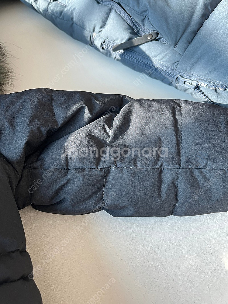 뉴발란스키즈 구스롱패딩 (100사이즈) 블랙색상--2