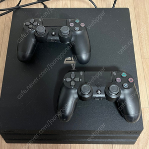 PS4 Pro 1테라 팝니다. 듀얼쇼크 2개