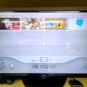 닌텐도 wii 본체 2대와 부품용 주변기기