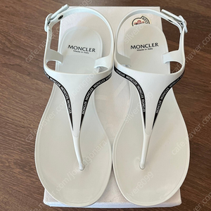 몽클레어 샌들