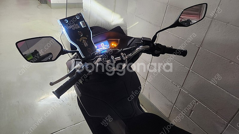 pcx 22년식 abs검정 배달세팅 팝니다--5