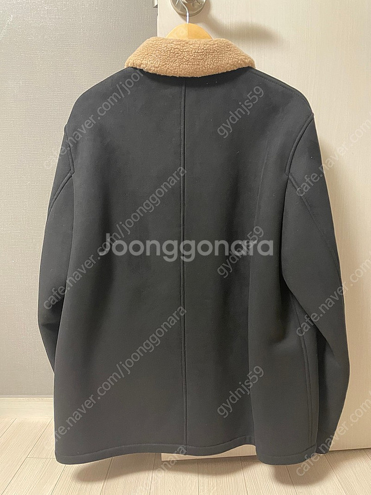 문달 시어링(무스탕) 자켓 팝니다. (블랙)--1