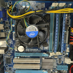 기가바이트 B75M-D3H 메인보드 + 코어 i5 3570 + 4GB DDR3