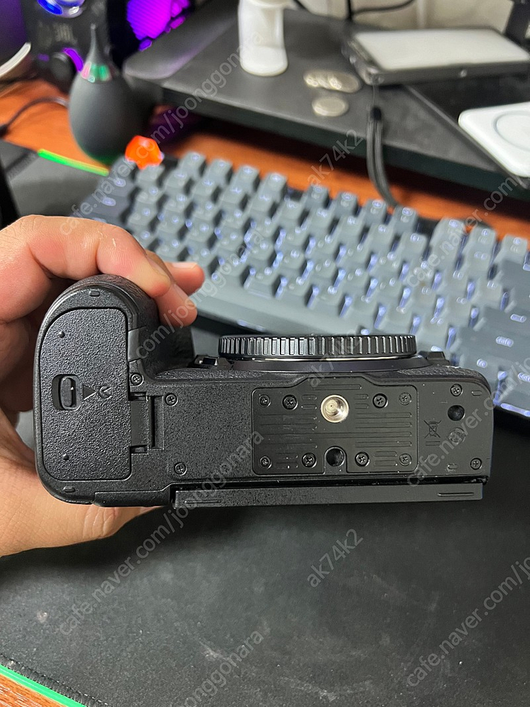 니콘 z6 전투형 판매합니다.--4