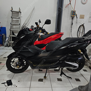 22년식 PCX ABS 160보업 맷블랙.