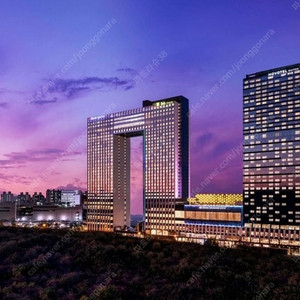 [12월 30일~31일 연말파티] 노보텔 스위트 앰배서더 서울 용산 디럭스 스위트룸 50만원에 판매합니다.