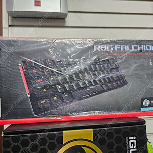 rog falchion 로그 팔치온 NX 청축 팝니다.