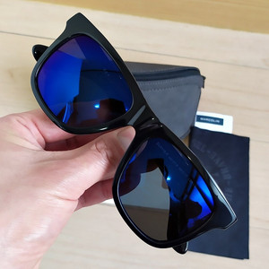[새상품]디젤 남성선글라스 뿔테 썬글라스 자외선차단