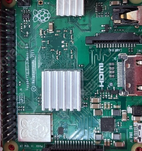 라즈베리파이 3b+ 팝니다.--0