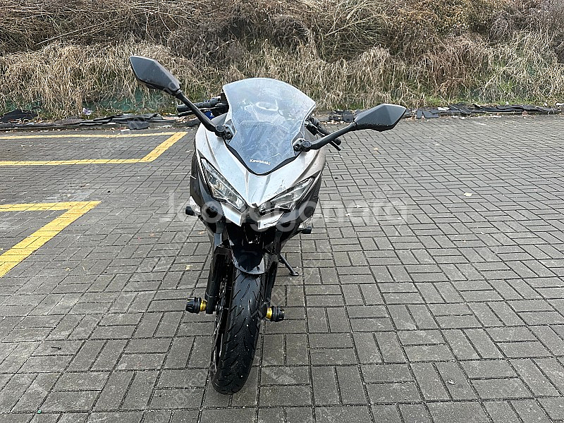 2019년식 가와사키 닌자 400 리미티드색상 판매함다--1