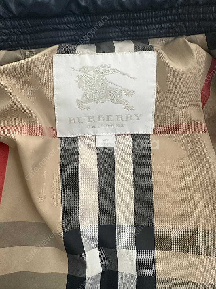 버버리 패딩 10y 여아--3