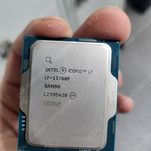 i7 13700f 거진 새것팝니다