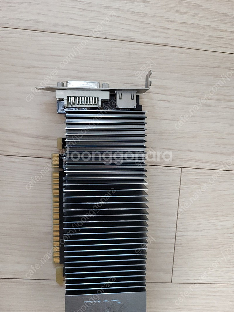 i3-2100 H61보드 GT520 메모리 세트 팝니다--3
