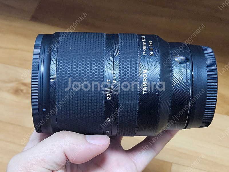 탐론 17-28 f2.8 소니마운트 팝니다.--2