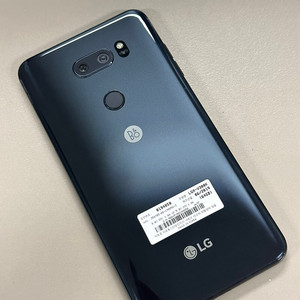 LG V30 블랙색상 64기가 상태 AAA급 무잔상 8만원에 판매합니다