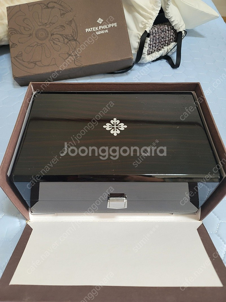 파텍필립 시계케이스--1