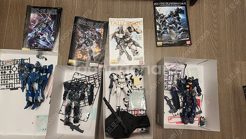 MG 가조립 건담 4개 일괄 판매 (리젤, 제스타, 톨기스, 마크 II 티탄즈)--1