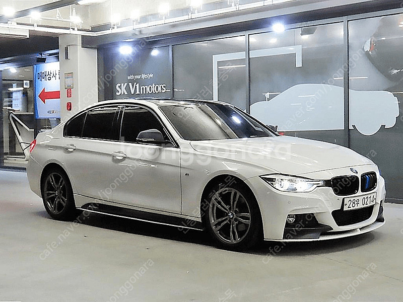 BMW3시리즈 (F30) 320i M 스포츠중고차 할부...--0