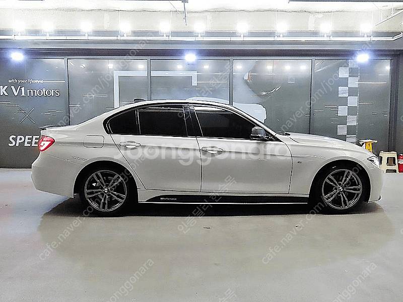 BMW3시리즈 (F30) 320i M 스포츠중고차 할부...--2