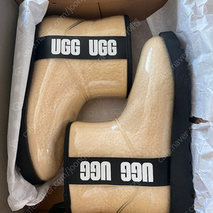 [6W] UGG 어그 클리어 부츠