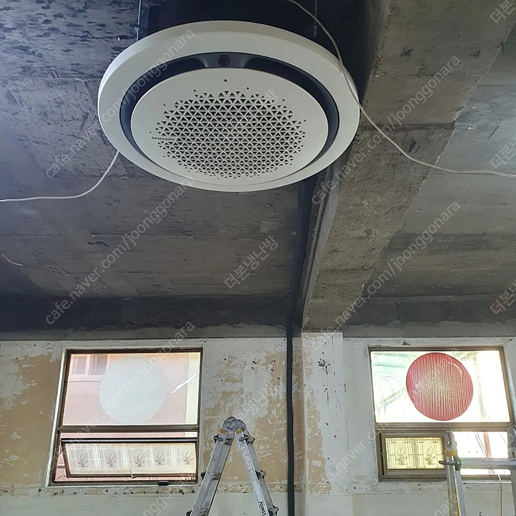 새것같은 중고 천장형 냉난방 시스템에어컨 15~40평 저렴하게 판매설치 합니다 이미지