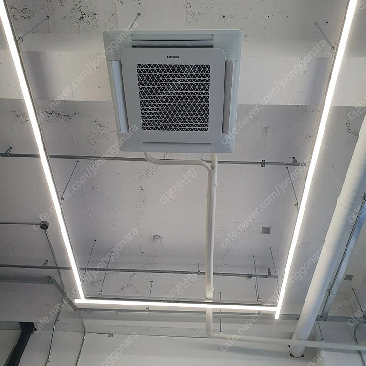 새것같은 중고 천장형 냉난방 시스템에어컨 15~40평 저렴하게 판매설치 합니다 이미지