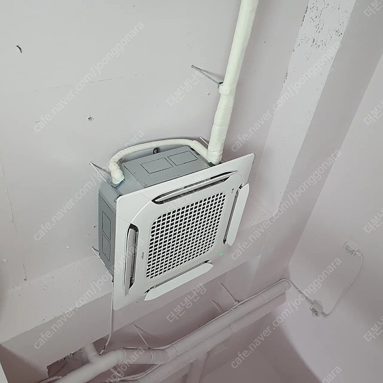 새것같은 중고 천장형 냉난방 시스템에어컨 15~40평 저렴하게 판매설치 합니다 이미지