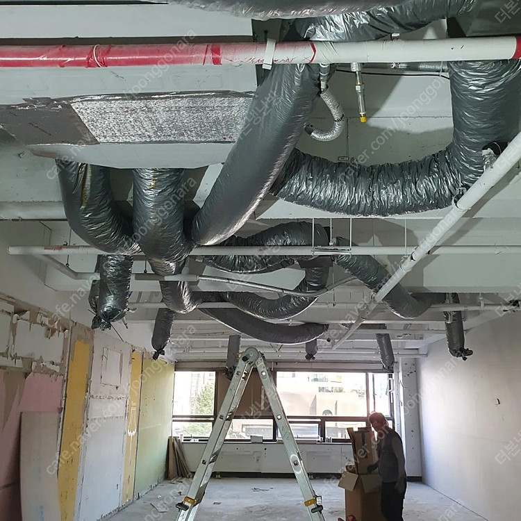 새것같은 중고 천장형 냉난방 시스템에어컨 15~40평 저렴하게 판매설치 합니다 이미지