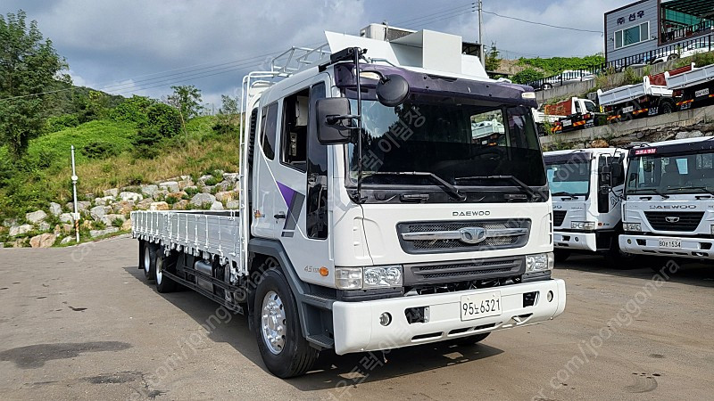 대우 노부스 후축 카고트럭 13년형 배출가스 3등급 7.5m 농기계 장비운반용 중고화물차 이미지