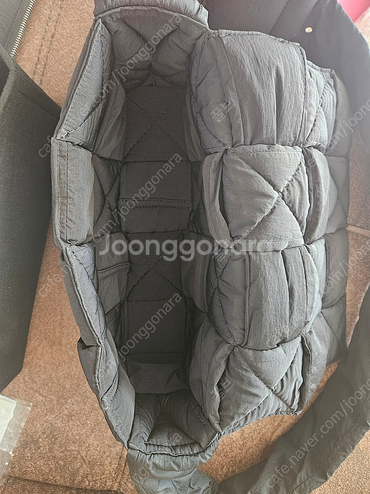 보테가베네타 패디드 카세트백--1