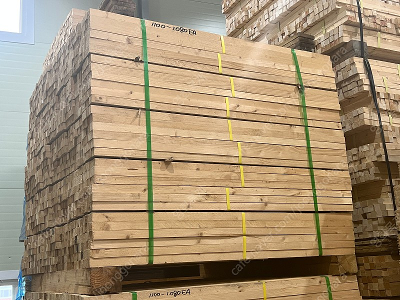 [팝니다] B급 건조 한치각 팝니다 길이12자(3600mm) ,8자, 현수막용 재단된 한치각도 있습니다 이미지