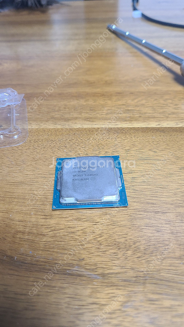 i3-8100 4만 팝니다(택비 별도)--0