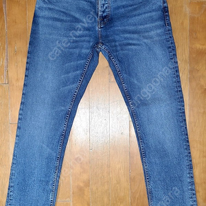 누디진 (Nudie jeans) GRIM TIM - Worn Pale Blue (연청) 33/32 판매