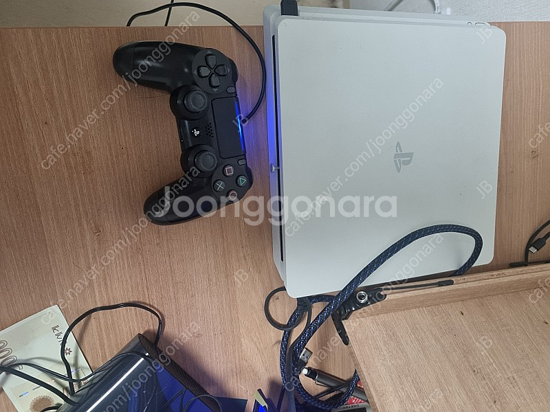 Ps4 7.55 커펌 기기 +10tb 외장하드 팝니다--3