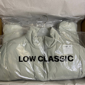 로우클래식 LC PUFFER JACKET 실버