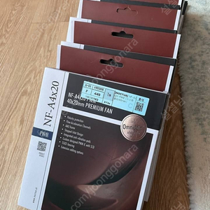 녹투아 noctua a4x20 팬 6개