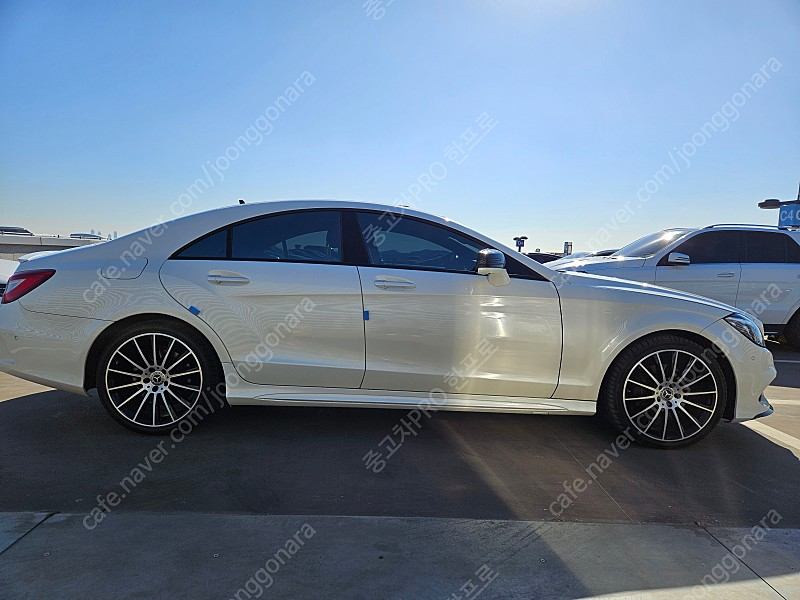 벤츠 CLS클래스 중고차 들어왔어요 무사고 2,650만원 입니다 이미지