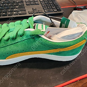 퓨마 260 그린 판매합니다 미착장 신품 .(Puma Suede VTG Amazon Green)