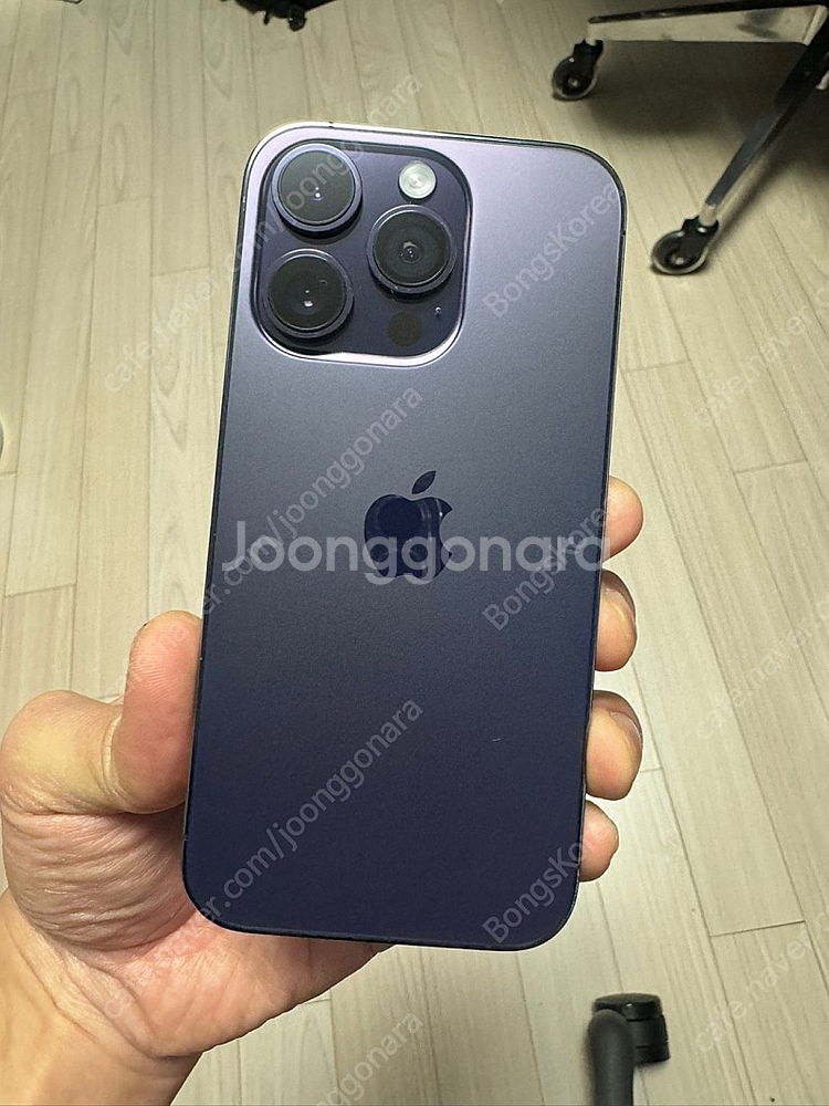 아이폰 14프로 256G 딥퍼플 90만원 팝니다--0