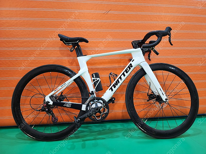 로드자전거 트위터r10rs24단 완전내선형 폴카본 (오늘만 이가격 내일 80으로 인상) 이미지