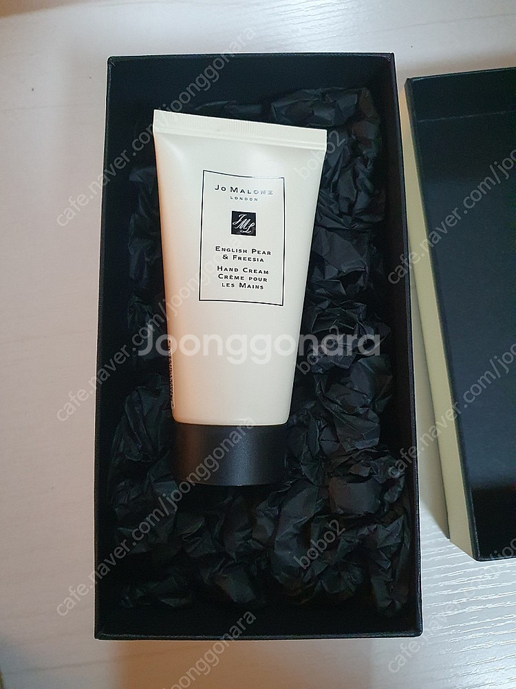 조말론 핸드크림.잉글리쉬페어앤프리지아.50ml.미개봉--1