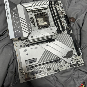 ASUS ROG Maximus Z790 Apex