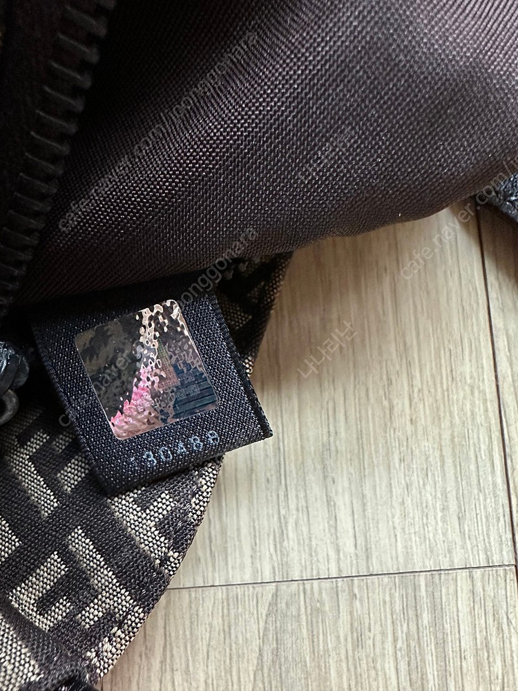 펜디 주카 숄더백 맘마백--4