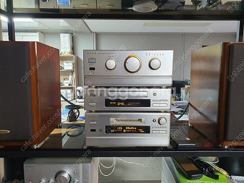 온쿄 앰프+시디데크+엠디데크 시집 보냅니다.--0