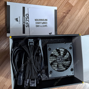 커세어 sf 750w platinum itx 컴퓨터파워 팝니다