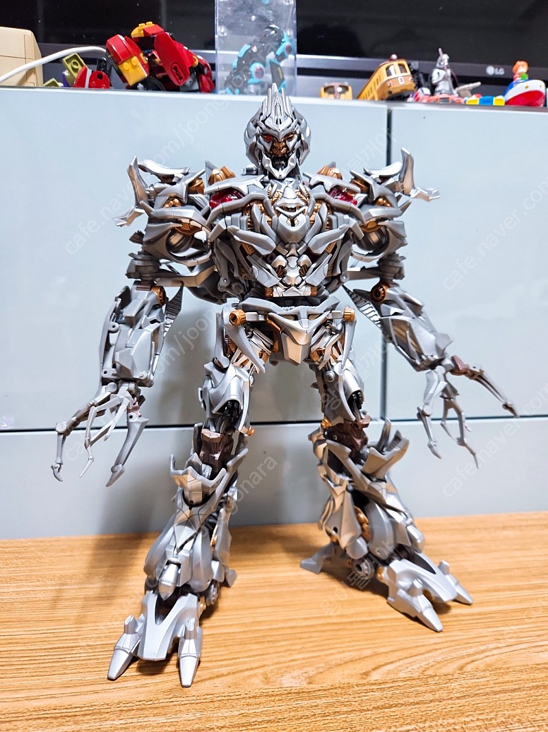 트랜스포머 무비마스터피스 메가트론 mpm-8 메가트론 팔아요 | 중고나라 - 안심되는 중고거래