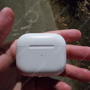 에어팟 3세대 본체 판매합니다.