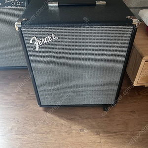 fender Rumble 100 판매합니다.