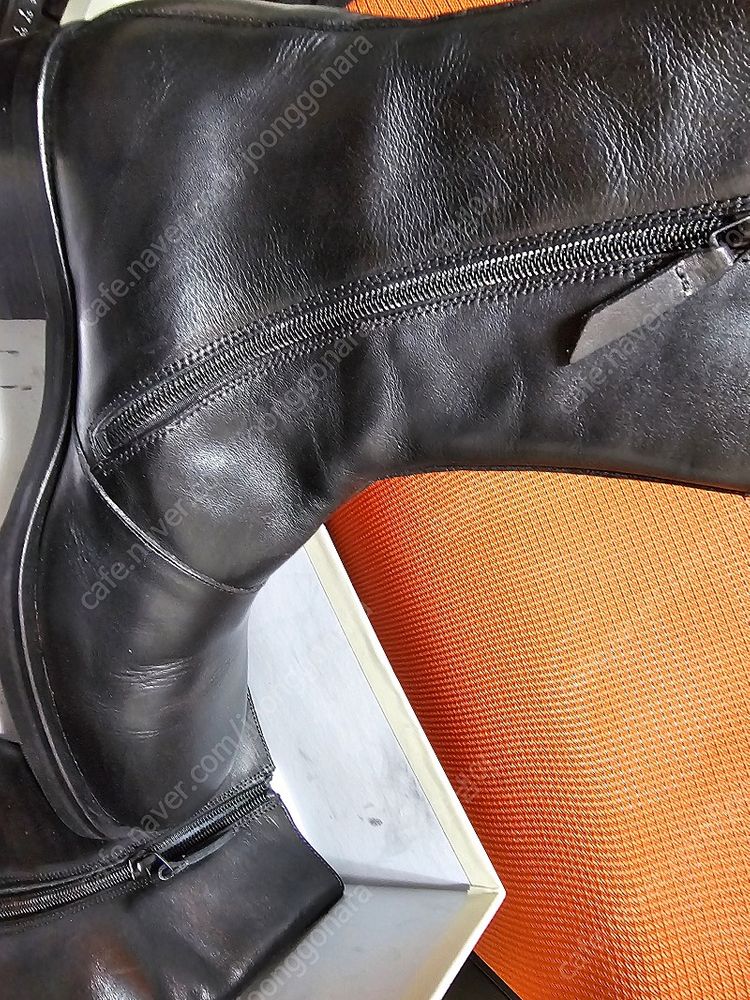 아워레가시 카미온 블랙/ 44사이즈 / 30만원--1